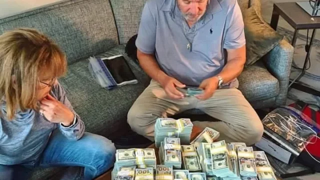 Money-Spell-Magic-Ring-lost-love-27633953837-1